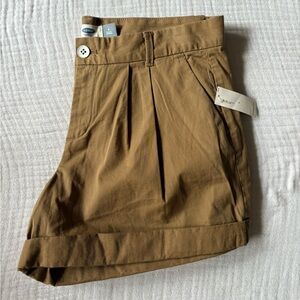 Old Navy Tan Pleated Shorts